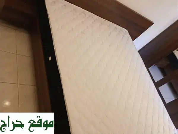 غرفة نوم ملكية: سرير 170 سم + خزانة 4 أدراج + مرايا ✨راحة وأناقة لا تُقاوم!