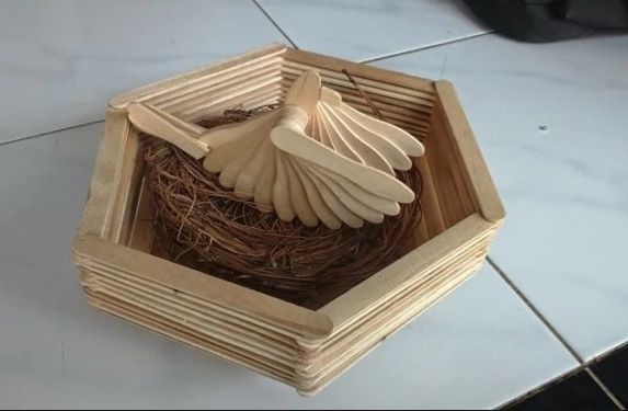 Creation of stick ice cream
