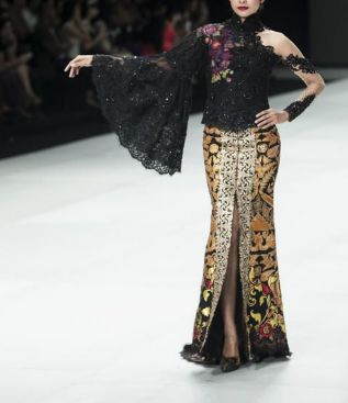 New Fashion Kebaya Modern