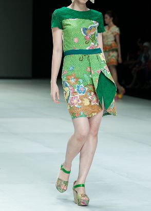 New Fashion Batik Modern