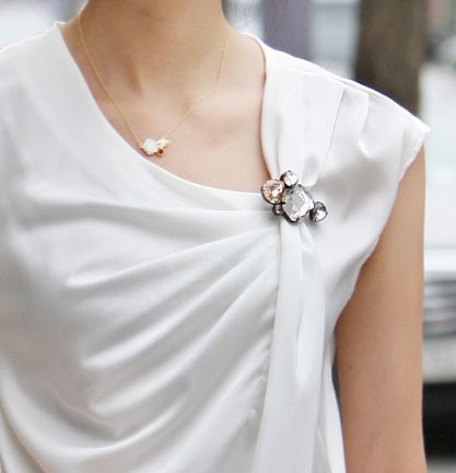 New Fashion Brooches