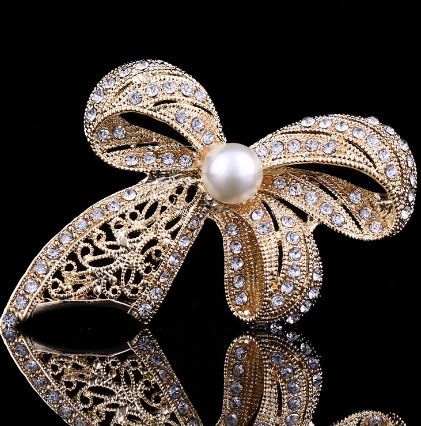 New Fashion Brooches