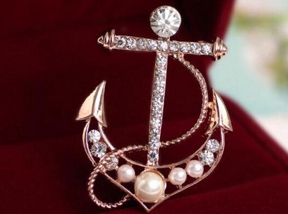 New Fashion Brooches