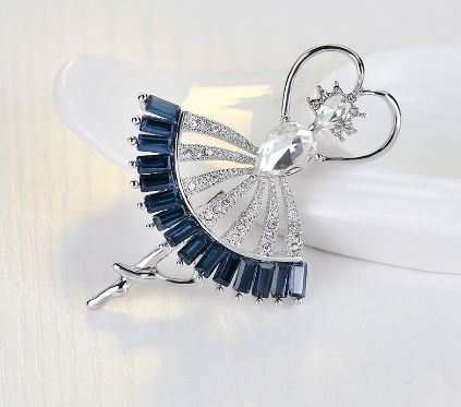 New Fashion Brooches
