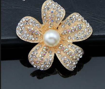 New Fashion Brooches