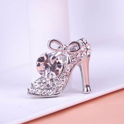 New Fashion Brooches