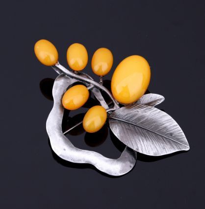 New Fashion Brooches