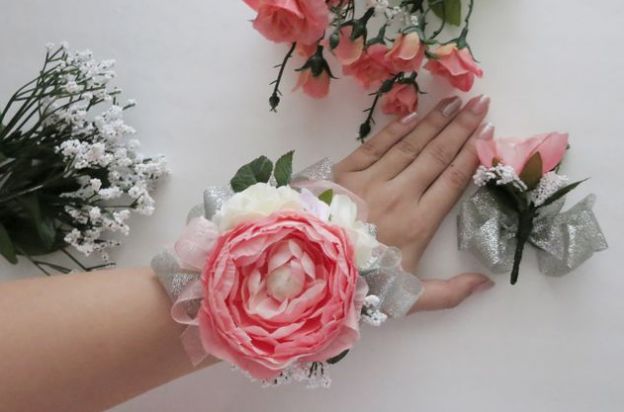 Hand Corsage Ideas