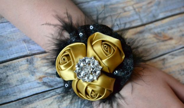 Hand Corsage Ideas