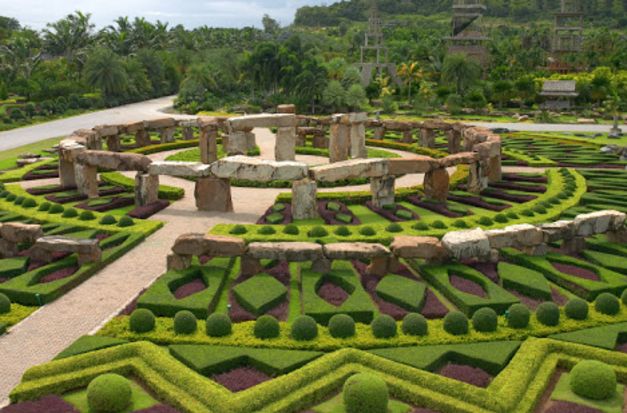 Topiary Garden Ideas